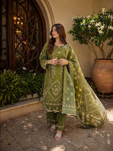 3 Piece Breeze Lawn Suit – Cotton Net Dupatta with Stylish Palazzo Trouser